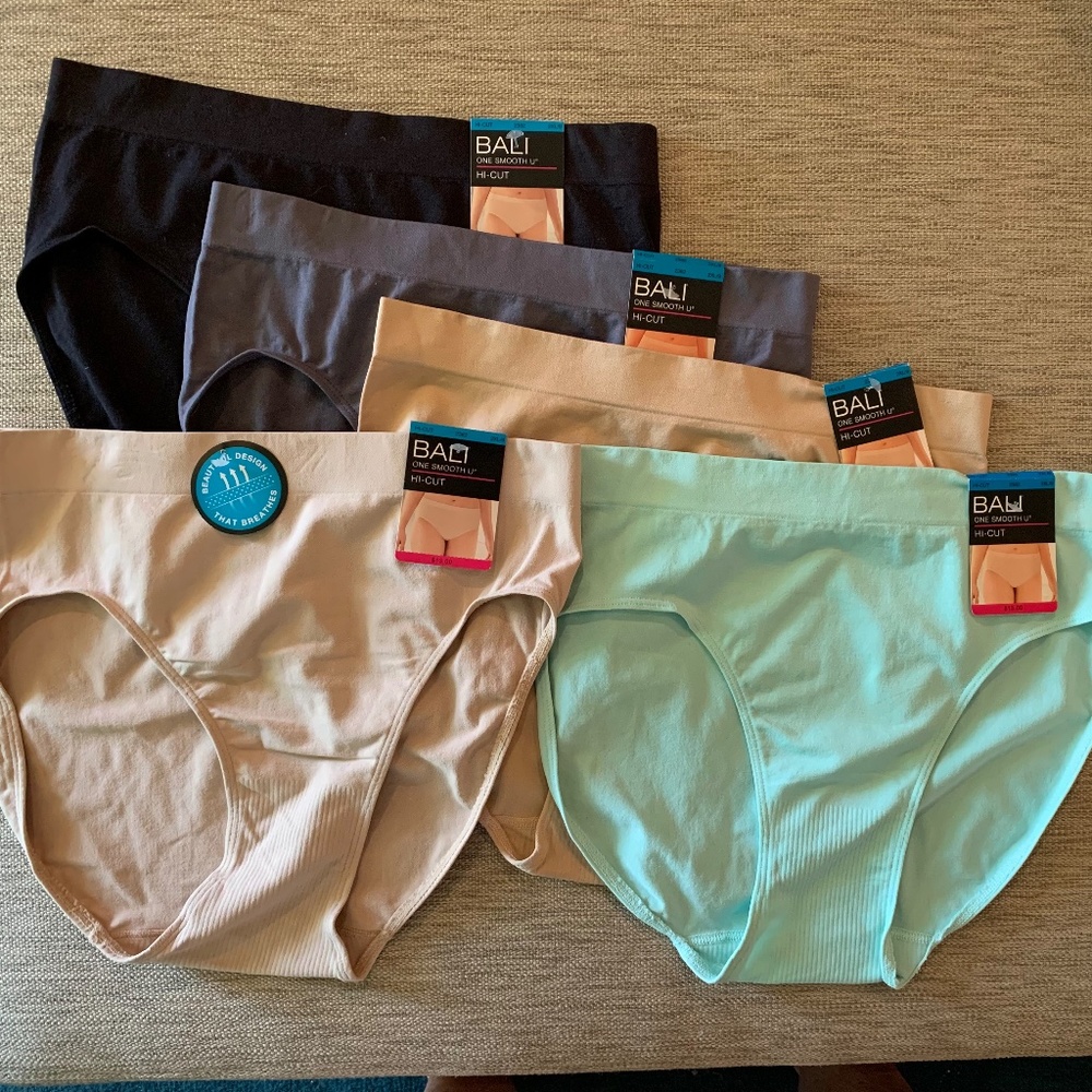 NEW - Set of 5 Bali Hi-Cut Womens briefs